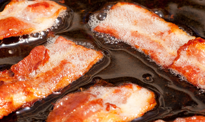 rashers of bacon in bacon grease